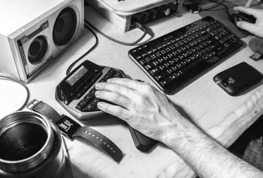 开云体育-宁波男篮社媒发布训练视频：猜猜看谁投中了中圈投篮