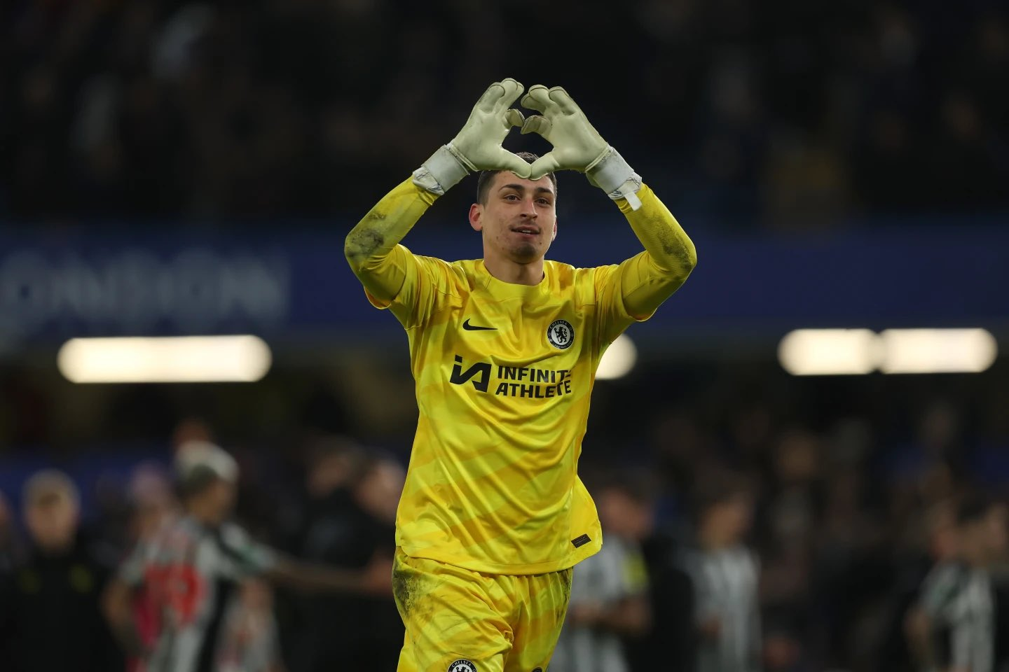 开云体育-多方消息：伯恩茅斯联系切尔西，希望从桑德兰手上截胡彼得罗维奇