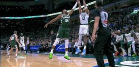 KAIYUN-硬抗字母哥垫脚大招！塔图姆杀不死 赛后怒喷裁判