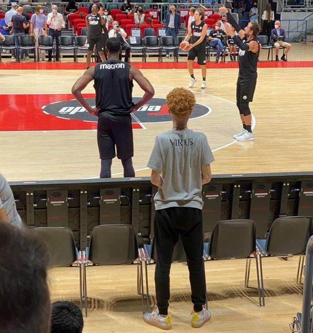 开云官网-前勇士后卫因肠道感染身材走样 掉秤17磅骨瘦如柴